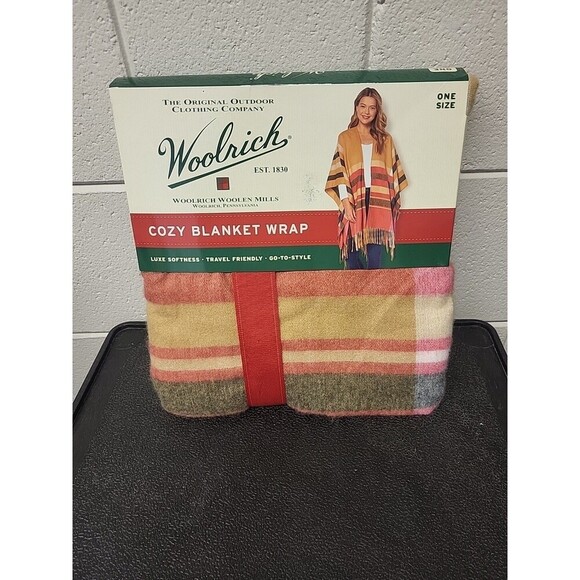 Woolrich Cozy Blanket Wrap Poncho Scarf Soft Plaid Tan Red Black One Size New - Picture 1 of 3